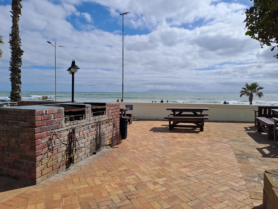 3 Bedroom Property for Sale in Strand North Western Cape